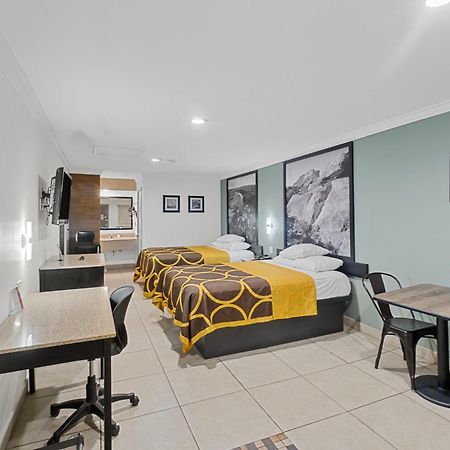 Super 8 By Wyndham Mcallen-Downtown-Airport-La Plaza Mall Luaran gambar