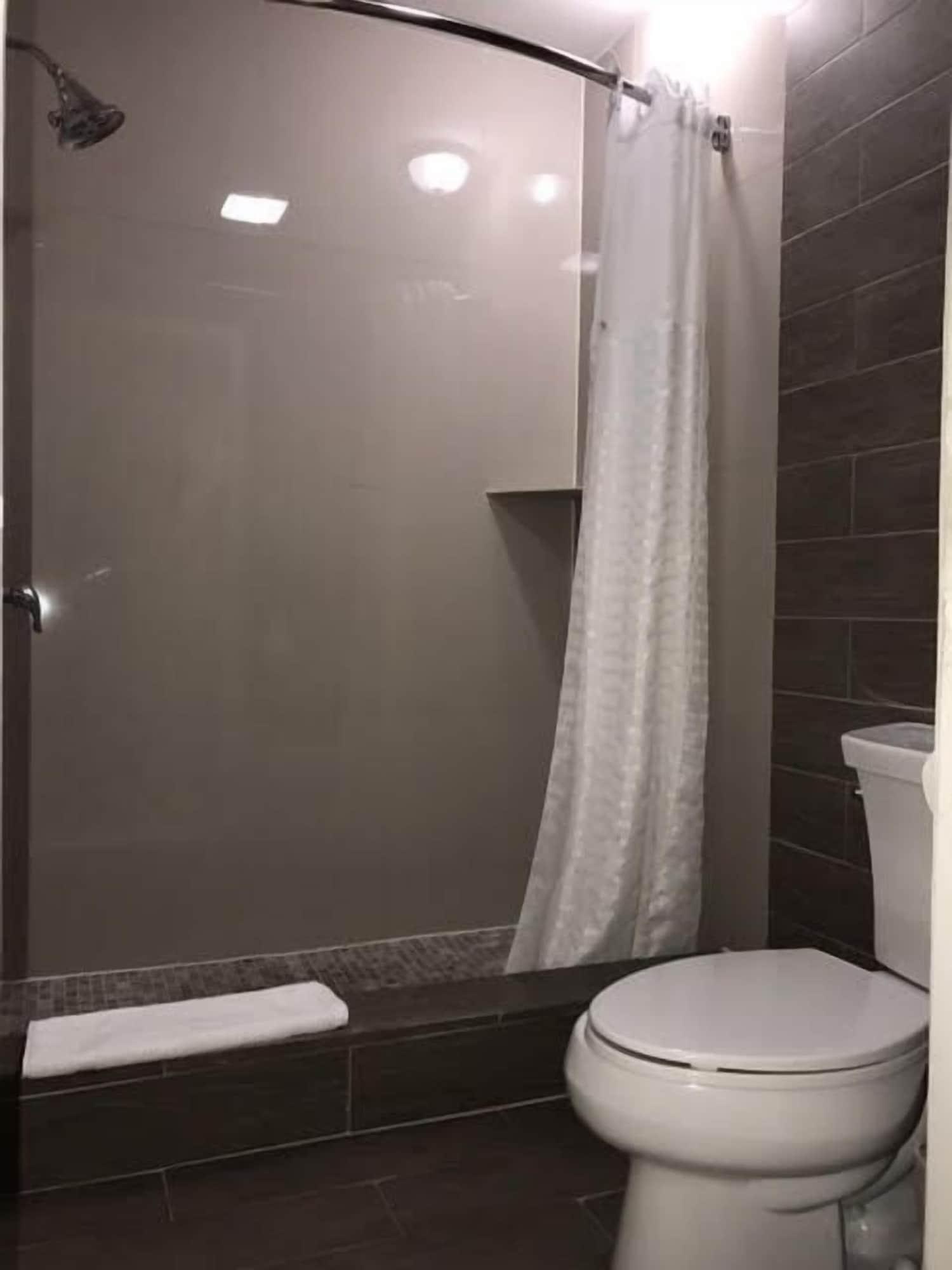 Super 8 By Wyndham Mcallen-Downtown-Airport-La Plaza Mall Luaran gambar