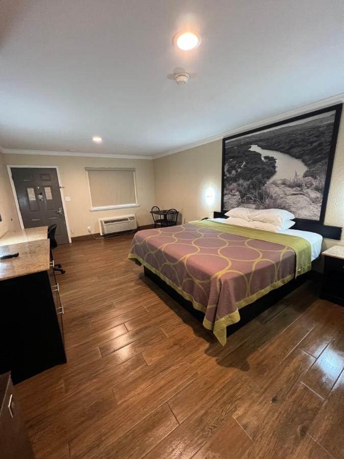 Super 8 By Wyndham Mcallen-Downtown-Airport-La Plaza Mall Luaran gambar