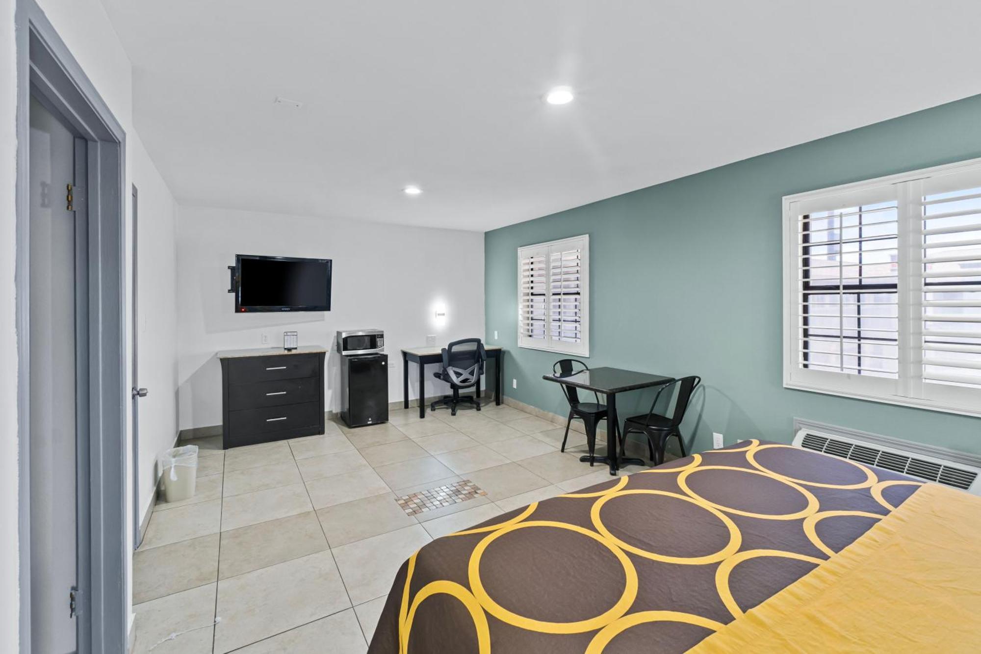 Super 8 By Wyndham Mcallen-Downtown-Airport-La Plaza Mall Luaran gambar