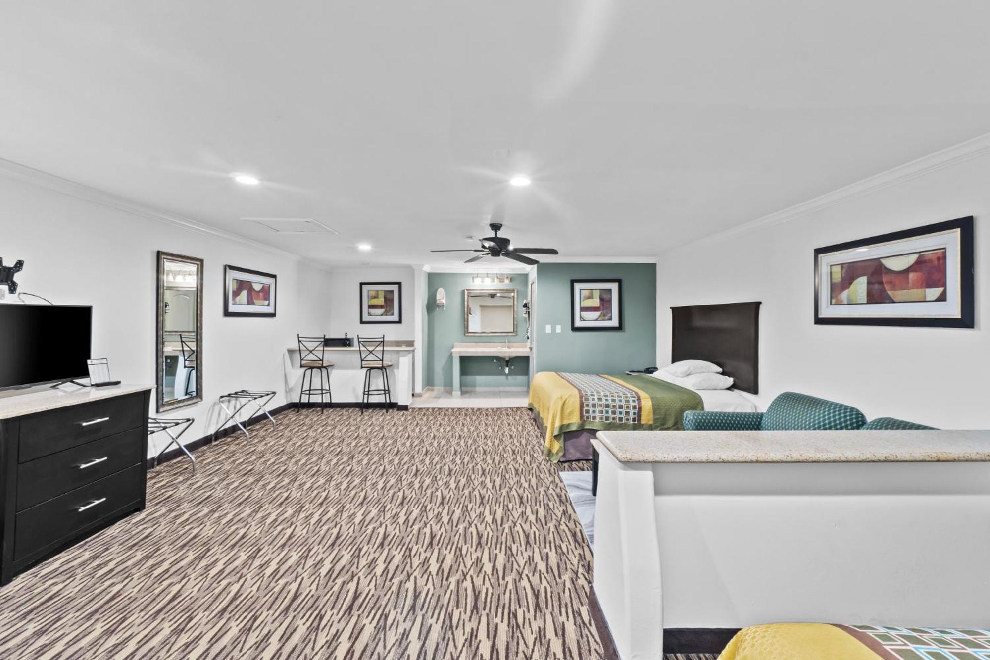 Super 8 By Wyndham Mcallen-Downtown-Airport-La Plaza Mall Luaran gambar